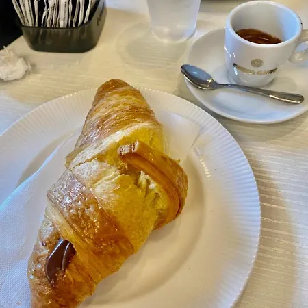 Stella Marina Luxury Bed & Breakfast 4*